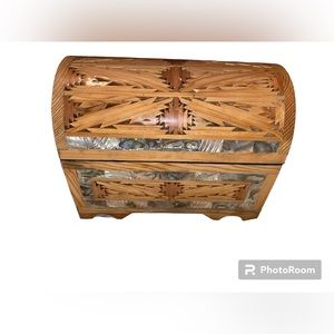 Absolute Stunning Handcarved/made Jewelry box
